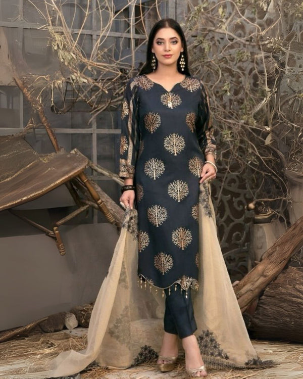 Bareeze Winters Collection | Premium Linen 3-Piece with Embroidered Chiffon Dupatta